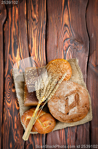 Image of Bread and wheat