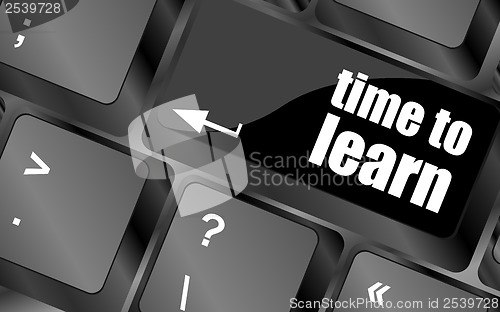 Image of time to learn - close up view on conceptual keyboard