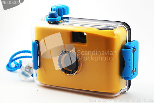 Image of yellow camera in waterproof box 