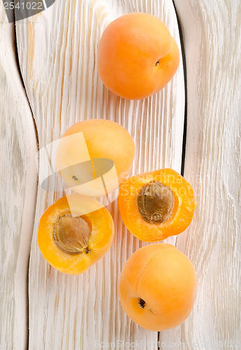 Image of Apricots on the table