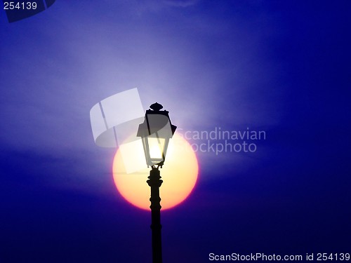 Image of ''Sun 2''