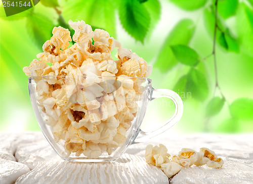 Image of Popcorn in a cup