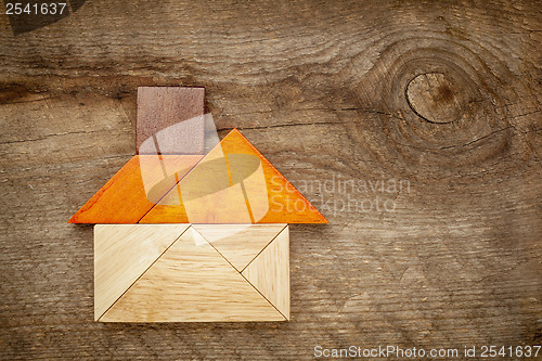 Image of abstract tangram house