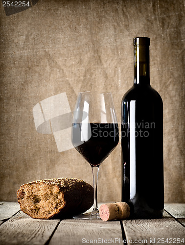 Image of Wine and cork