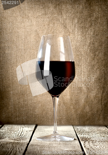 Image of Glass of red wine