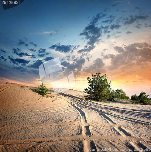 Image of Country road in the desert