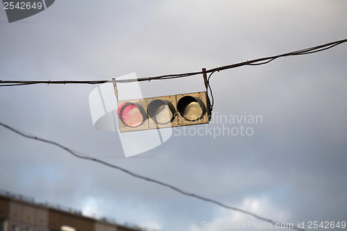 Image of red traffic light