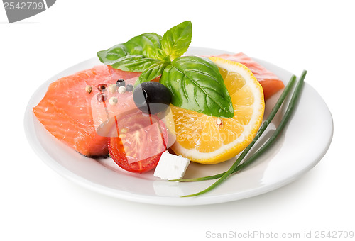 Image of Salmon fillet with vegetables