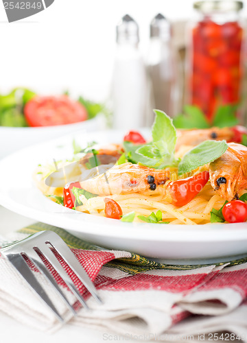 Image of Spaghetti with prawns