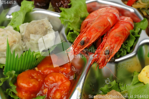 Image of Shrimp tray detail