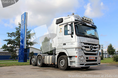 Image of Grey Mercedes-Benz Actros V8 Truck 