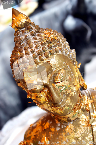 Image of Gold Buddhist statue