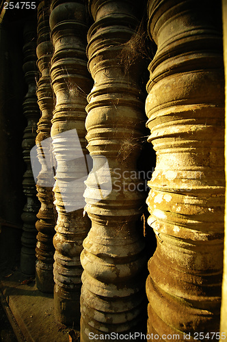 Image of Prespective view of temple window