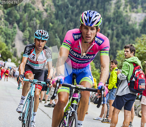 Image of Haimar Zubeldia Climbing Alpe D'Huez