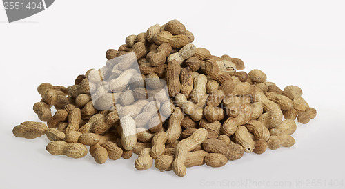 Image of pile of peanuts