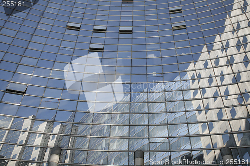 Image of Glass building - La Defense