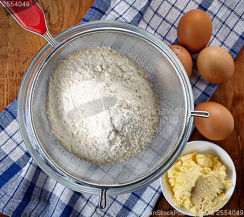 Image of flour and eggs