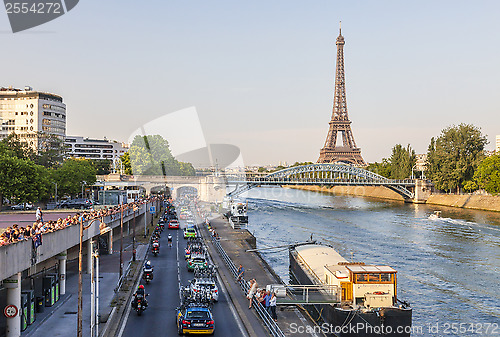 Image of The Peloton in Paris