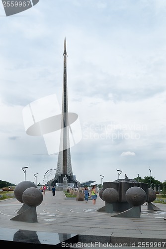 Image of Conquerors of Space monument