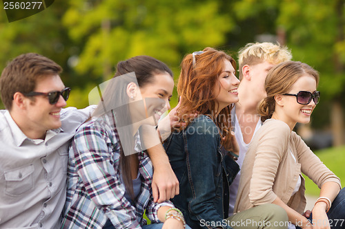 Image of group of students or teenagers hanging out