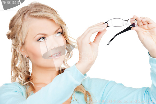 Image of woman with eyeglasses