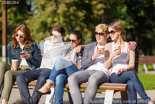 Image of group of students or teenagers hanging out