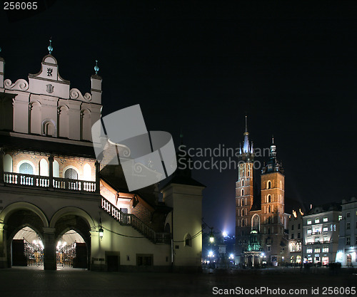 Image of St. Mary's basilica at night