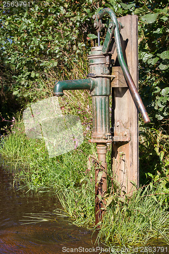 Image of Old water fountain