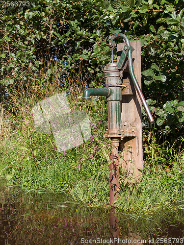 Image of Old water fountain