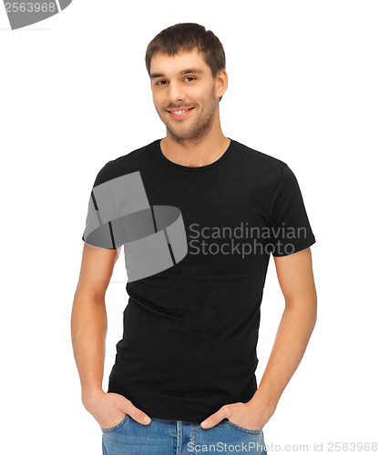 Image of man in blank black t-shirt