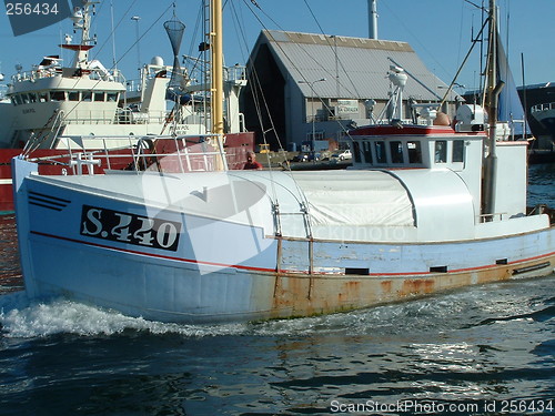 Image of OId fishing boat