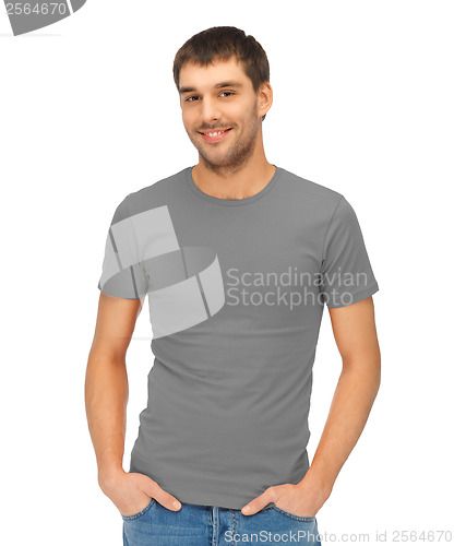Image of man in blank grey t-shirt