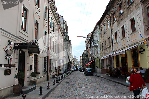 Image of narrow street in Lvov