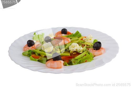 Image of dish meal shrimp salad olives isolated on a white background cli