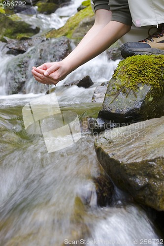 Image of Refreshing water