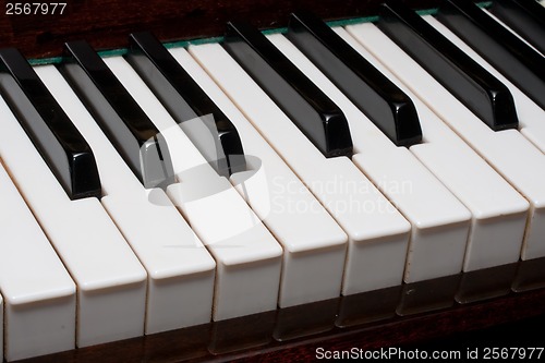 Image of Piano