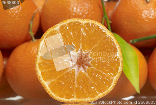 Image of orange fruits