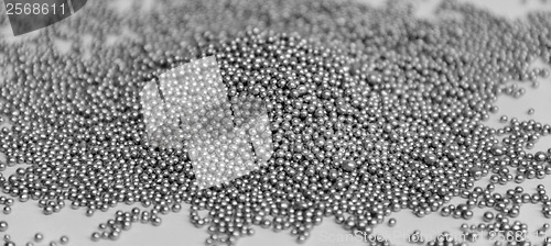 Image of metallic beadlets