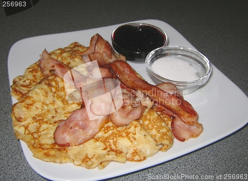 Image of Pancaces with bacon