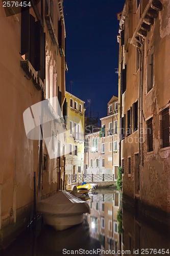 Image of Venice at night