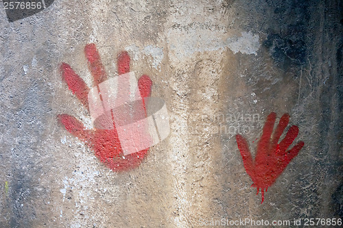 Image of hands tracks