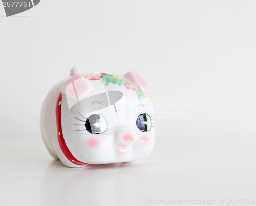 Image of Piggy bank in chinese style 