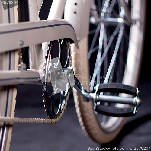 Image of Old refurbished retro bike - Details