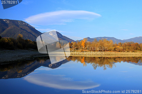 Image of Autumn lake