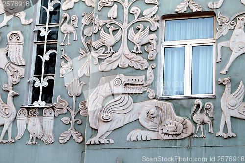 Image of Patterns on the building