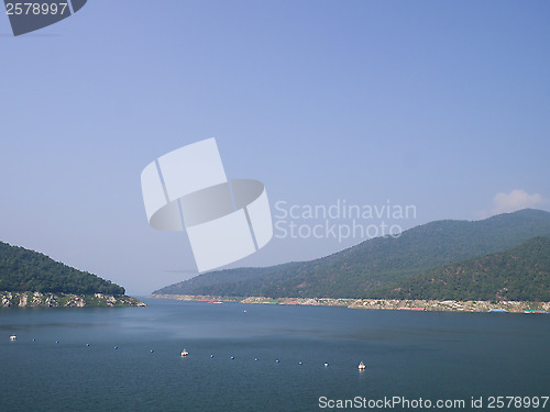 Image of hydro electric dam, bhumibol dam