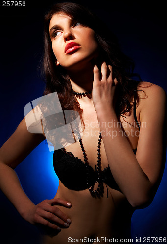 Image of Brunette model pose