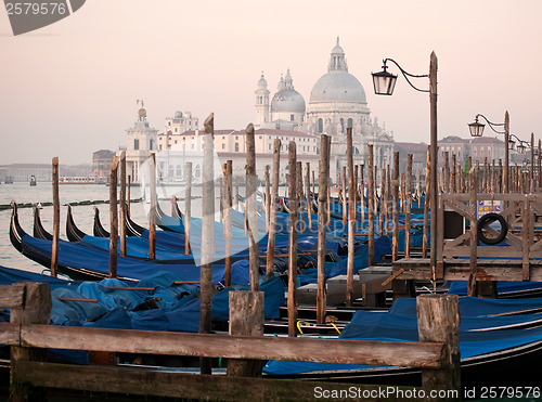 Image of gondolas on Salute church background