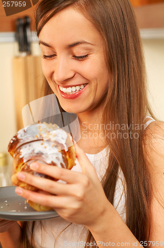 Image of Eating cake