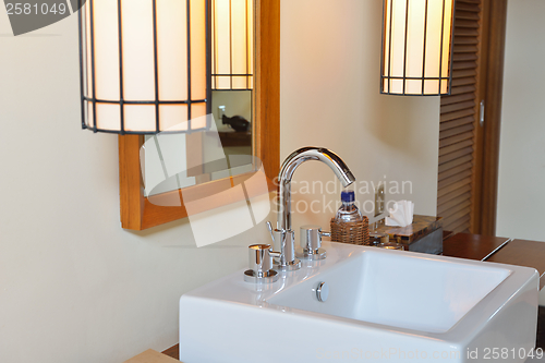 Image of Luxury modern bathroom